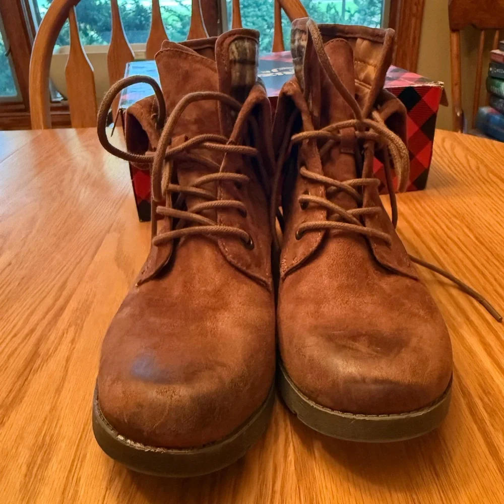 Arizona Women's Brown Boots